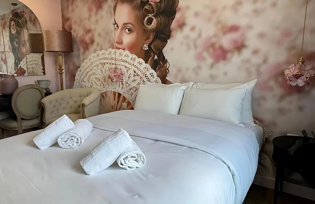Le Glam's Hotel-1